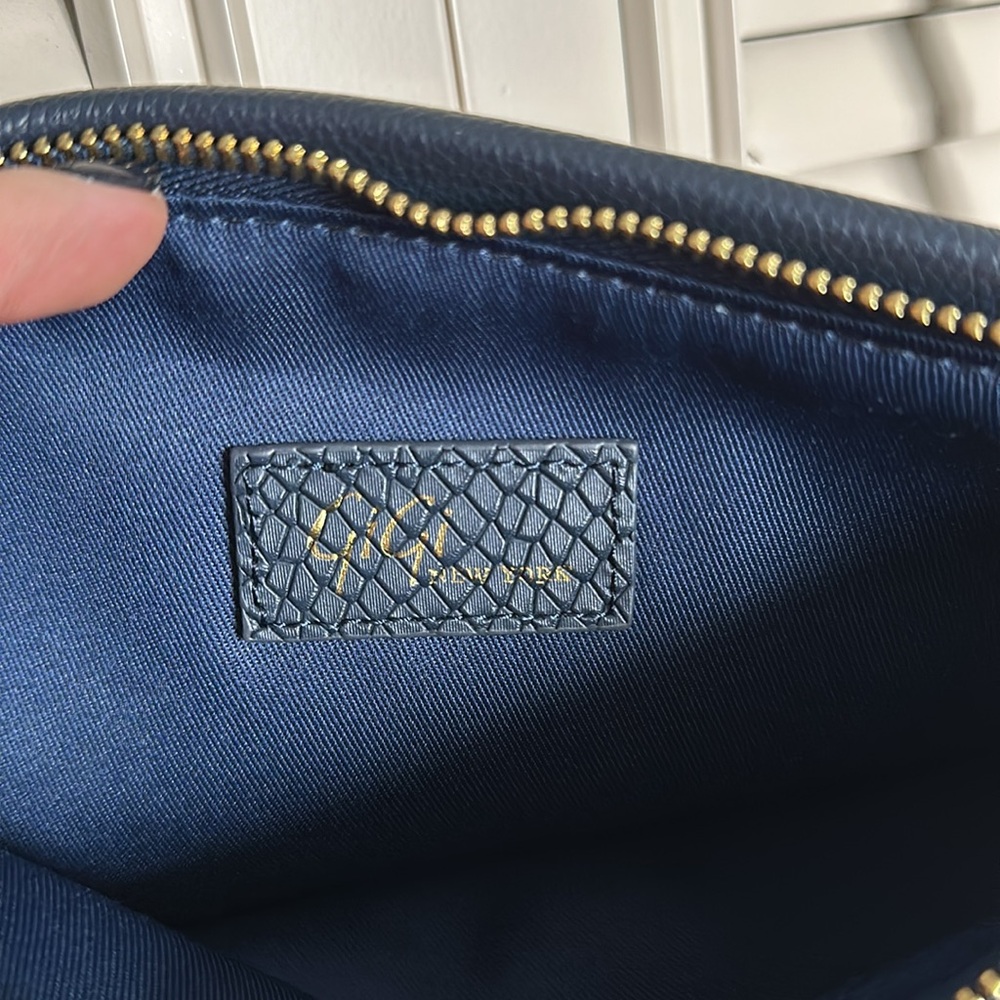 GiGi New York Crossbody / Clutch - Picture 5 of 6